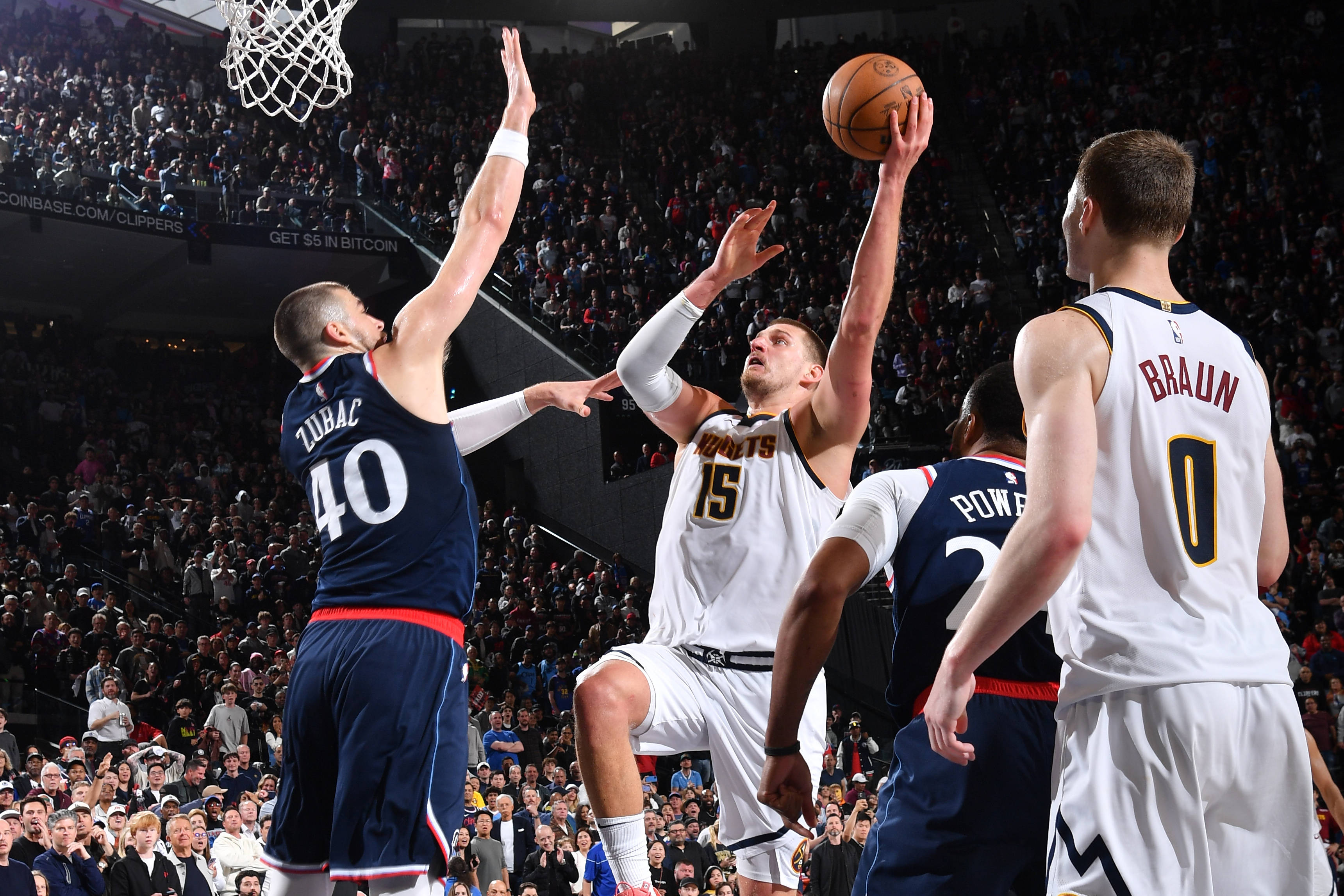 关于赛地聚焦——NBA季后赛集结日热度飙升,切尔西绝杀压哨,媒体盛赞,年轻球员得到机会的信息-问鼎官网